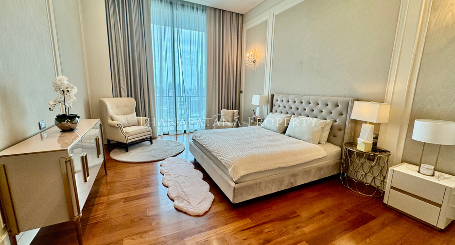 For rent and for sale 4 bedrooms condo in Pathum Wan, Bangkok