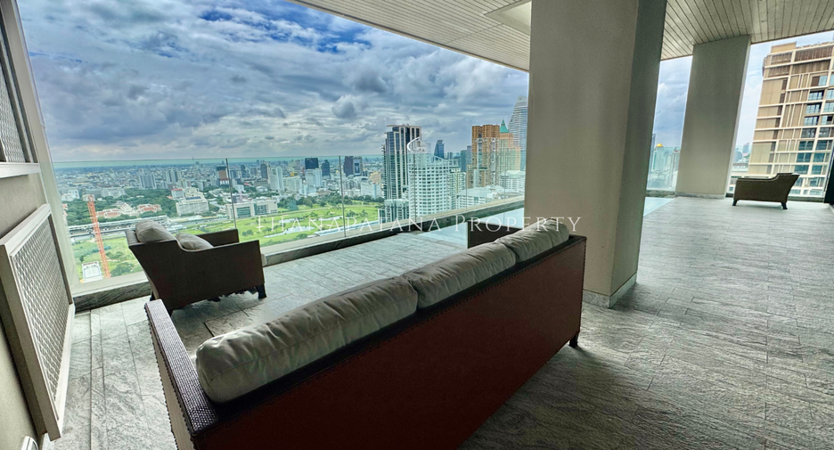 For rent and for sale 4 bedrooms condo in Pathum Wan, Bangkok