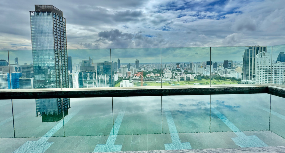 For rent and for sale 4 bedrooms condo in Pathum Wan, Bangkok