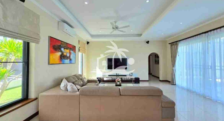 For rent 4 bedrooms house in Bang Lamung, Chonburi