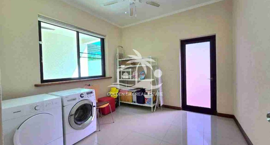 For rent 4 bedrooms house in Bang Lamung, Chonburi