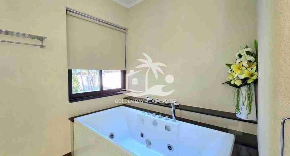 For rent 4 bedrooms house in Bang Lamung, Chonburi