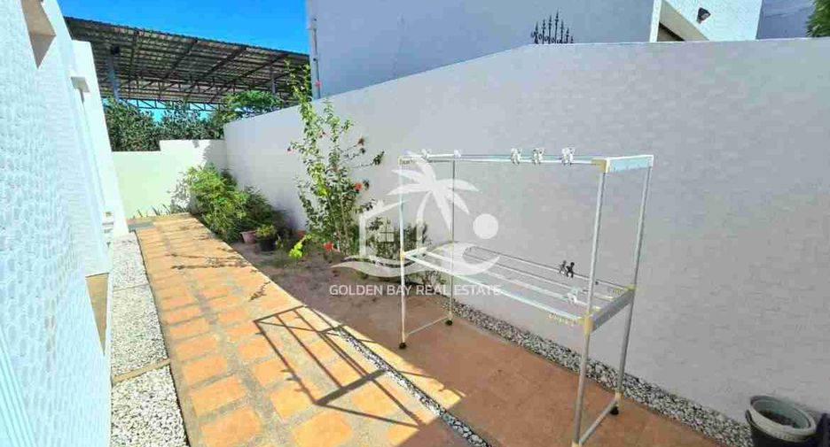 For rent 4 bedrooms house in Bang Lamung, Chonburi