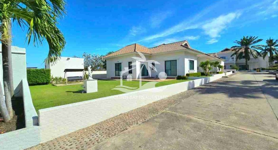 For rent 4 bedrooms house in Bang Lamung, Chonburi