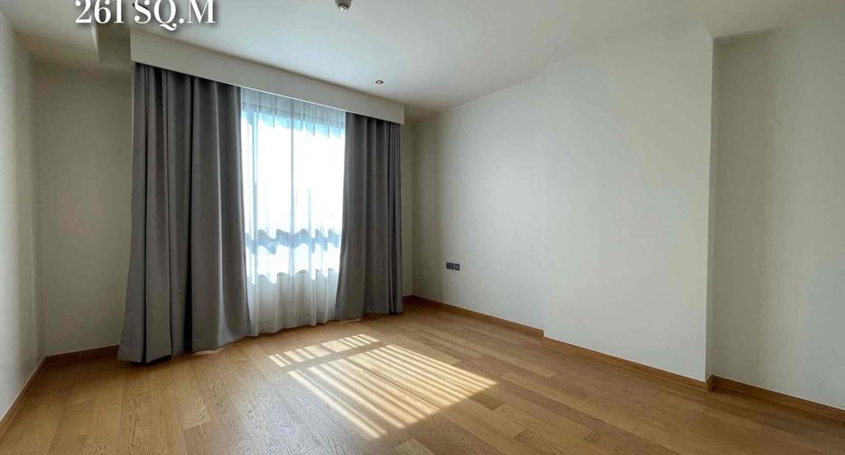 Wohnung zum Kauf mit 3 Zimmer in Yan Nawa, Bangkok
