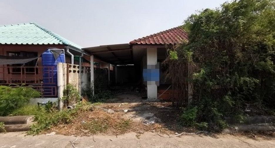 For sale 2 bedrooms house in Ban Bueng, Chonburi