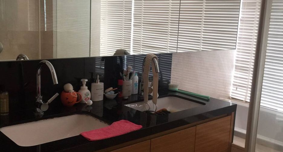 Wohnung zur Miete mit 3 Zimmer in Watthana, Bangkok