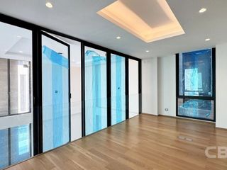 出售 4 卧室 独立屋 在 Yan Nawa, 曼谷