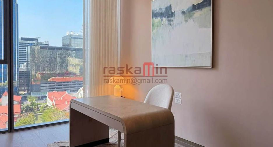 For rent 2 bedrooms condo in Pathum Wan, Bangkok