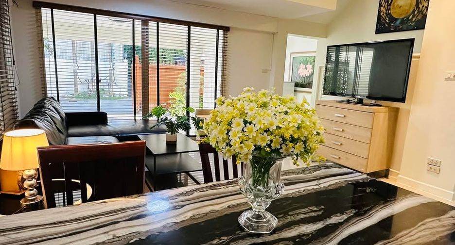For rent 5 ベッドルーム house in Watthana, Bangkok