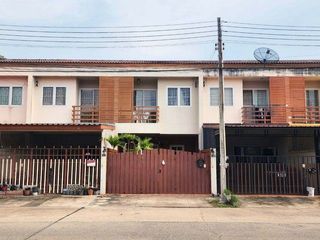 For sale 1 bed townhouse in Tha Takiap, Chachoengsao