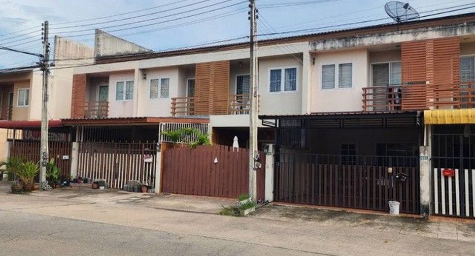 Reihenhaus zum Kauf mit 1 Zimmer in Tha Takiap, Chachoengsao
