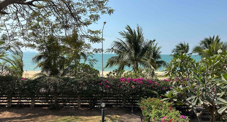 Casa en alquiler y en venta de 3 habitaciones en Sattahip, Chonburi