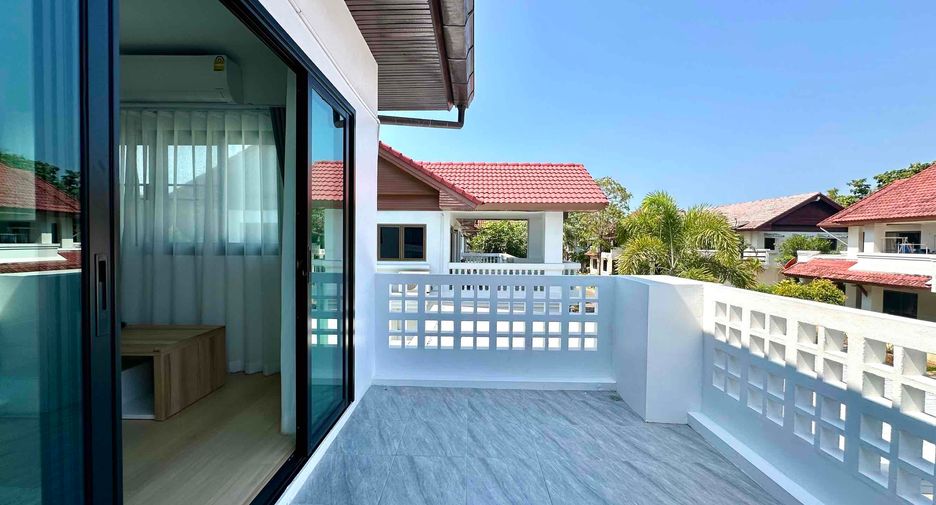 Casa en alquiler y en venta de 3 habitaciones en Sattahip, Chonburi
