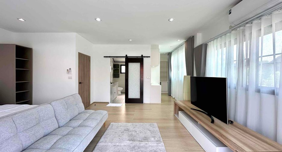 Casa en alquiler y en venta de 3 habitaciones en Sattahip, Chonburi