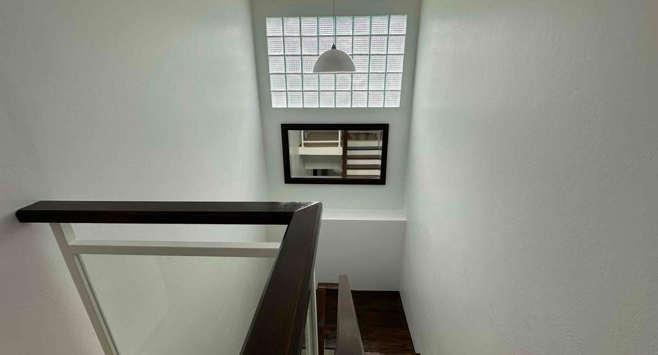 Casa en alquiler y en venta de 3 habitaciones en Sattahip, Chonburi