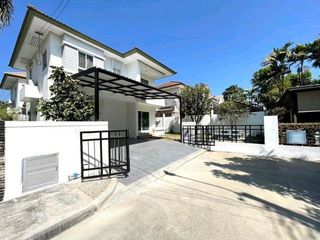 For rent 3 bedrooms house in Khan Na Yao, Bangkok
