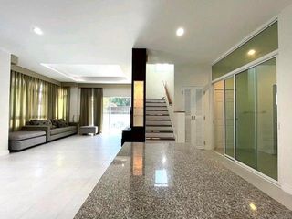 For rent 3 bedrooms house in Khan Na Yao, Bangkok