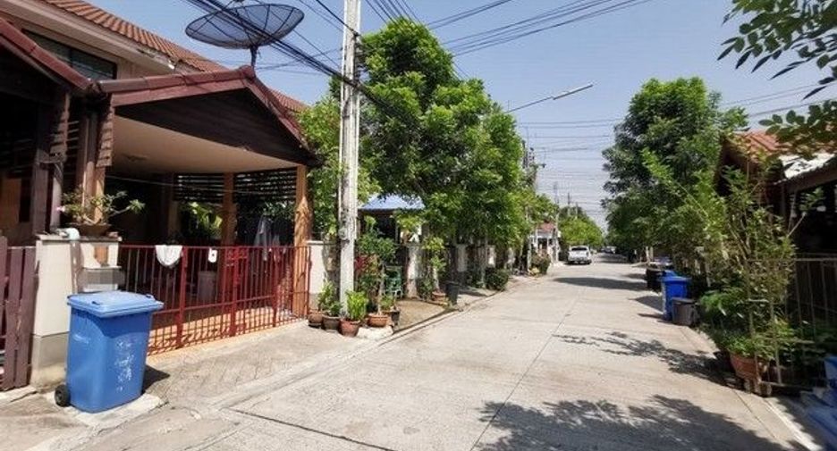 Reihenhaus zum Kauf mit 1 Zimmer in Tha Takiap, Chachoengsao