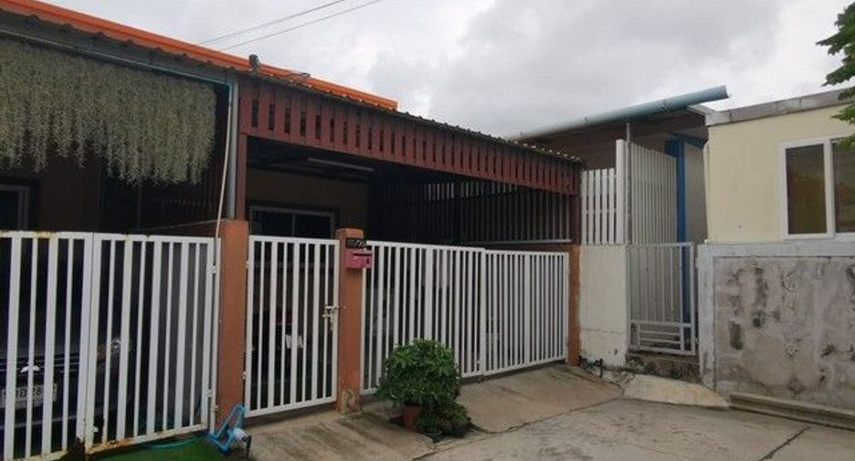 Reihenhaus zum Kauf mit 1 Zimmer in Tha Takiap, Chachoengsao