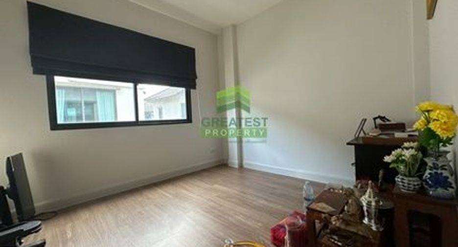 Casa en alquiler y en venta de 3 habitaciones en Mueang Pathum Thani, Pathum Thani