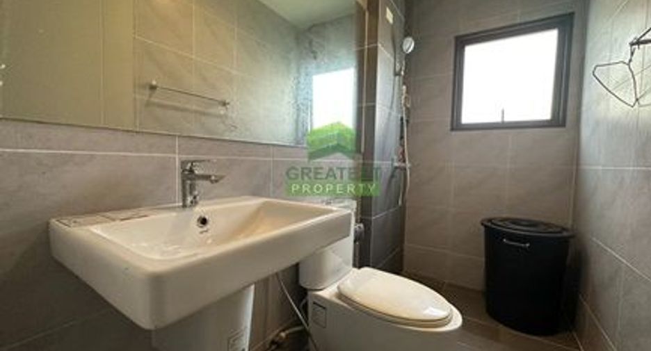 Casa en alquiler y en venta de 3 habitaciones en Mueang Pathum Thani, Pathum Thani