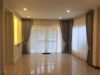 For rent 4 ベッドルーム house in Bang Khae, Bangkok