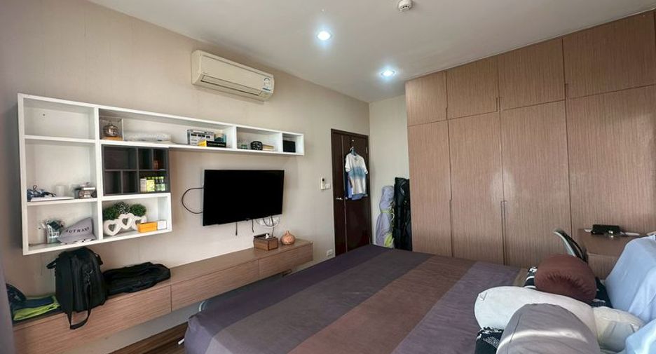 À louer et à vendre 1 chambre condo à Si Racha, Chonburi