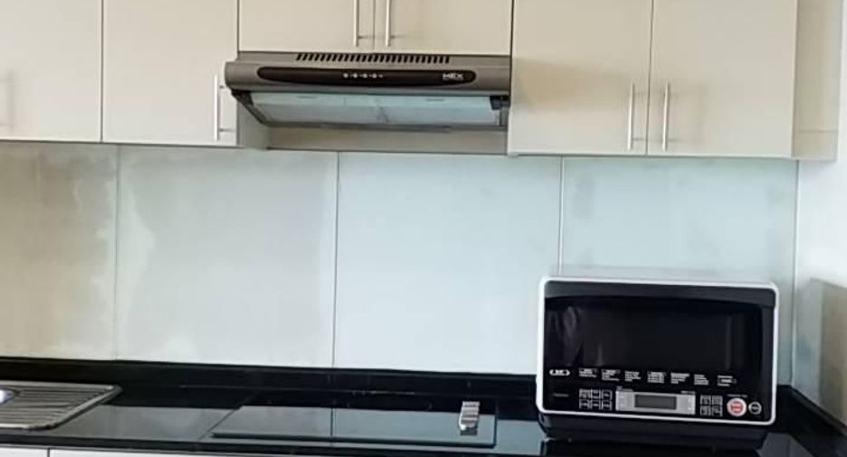 Condo en alquiler de 2 habitaciones en Khlong Toei, Bangkok