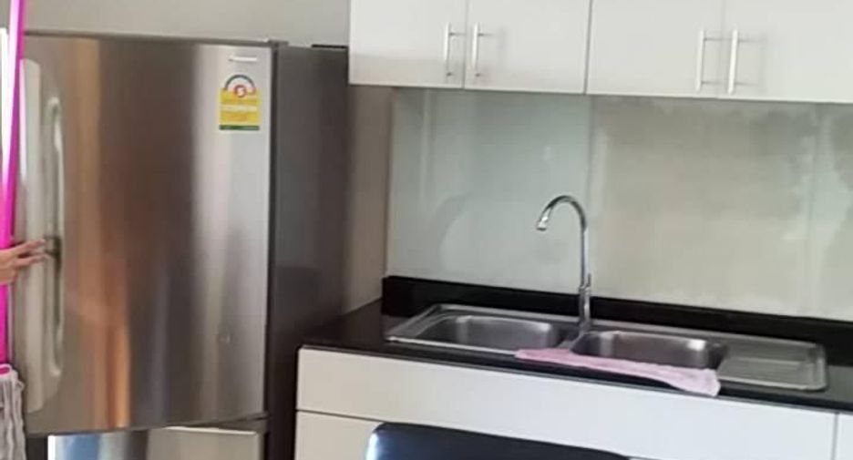 Condo en alquiler de 2 habitaciones en Khlong Toei, Bangkok