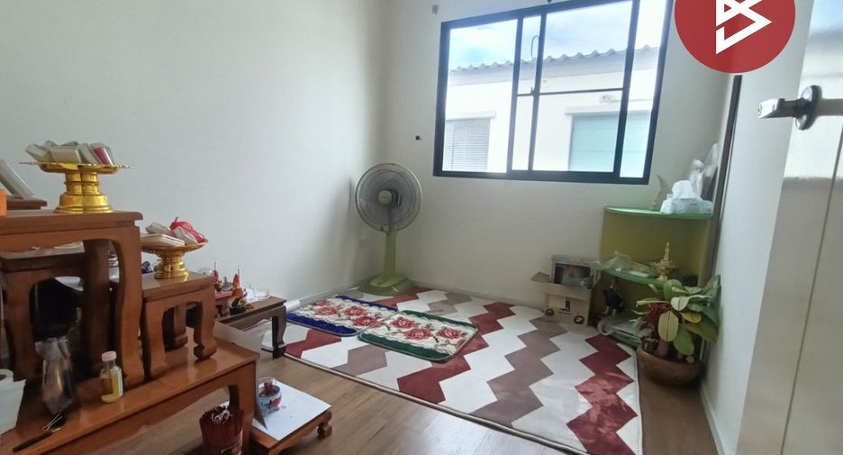 For sale 3 bedrooms townhouse in Khlong Luang, Pathum Thani