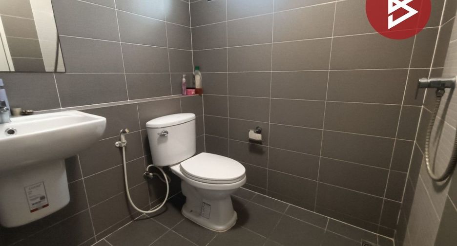 For sale 3 bedrooms townhouse in Khlong Luang, Pathum Thani