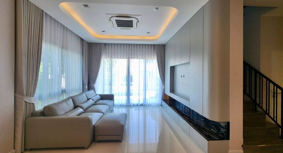 For rent 4 bedrooms house in Khan Na Yao, Bangkok