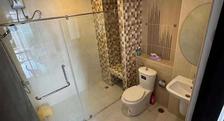 For sale 2 bedrooms condo in Pak Kret, Nonthaburi