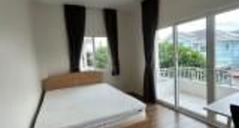 Haus zur Miete mit 3 Zimmer in Lat Krabang, Bangkok