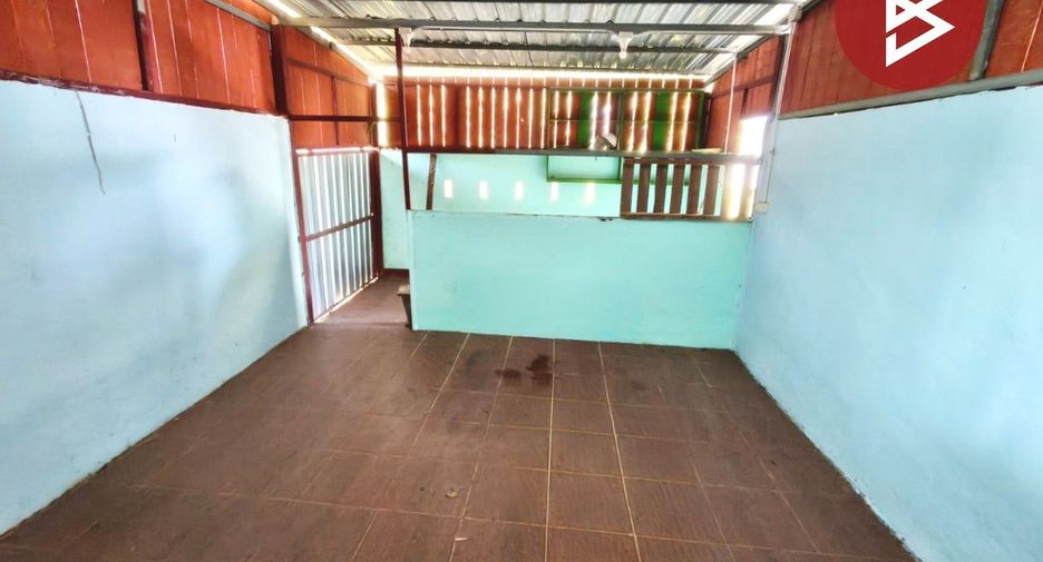 出售 4 卧室 独立屋 在 Phanat Nikhom, Chon Buri
