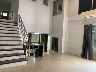 Haus zur Miete mit 3 Zimmer in Suan Luang, Bangkok