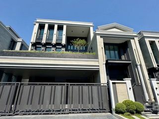 For sale 5 bedrooms house in Suan Luang, Bangkok