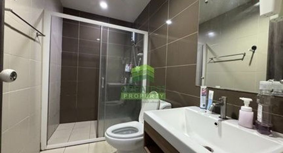 For sale 3 bedrooms townhouse in Wang Thonglang, Bangkok