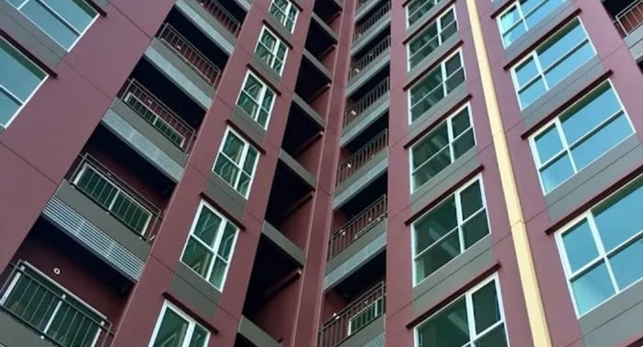 For sale 2 bedrooms condo in Yan Nawa, Bangkok