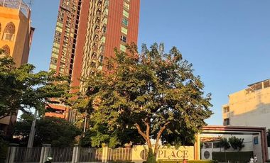 For sale 2 ベッドルーム condo in Yan Nawa, Bangkok