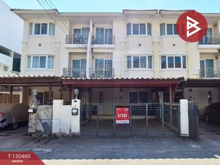 Casa adosada en venta de 3 habitaciones en Don Mueang, Bangkok