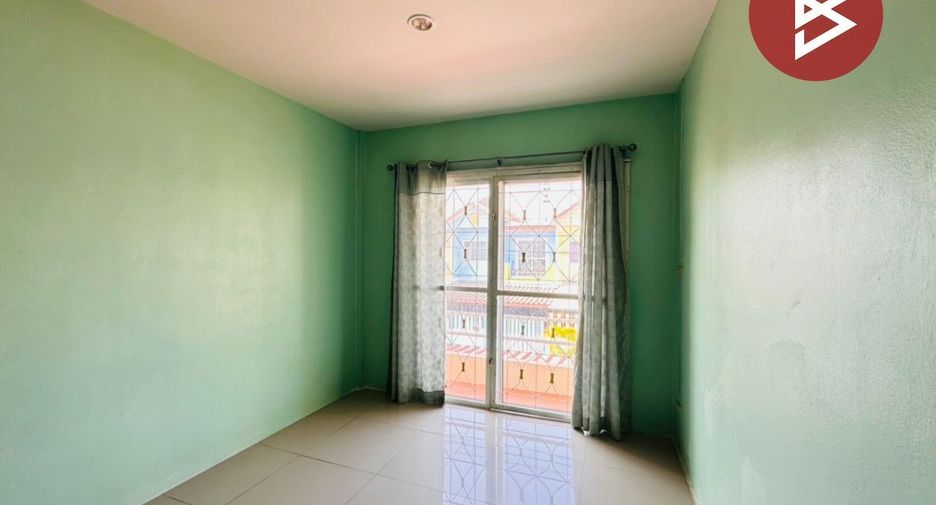 For sale 3 bedrooms townhouse in Mueang Nakhon Pathom, Nakhon Pathom