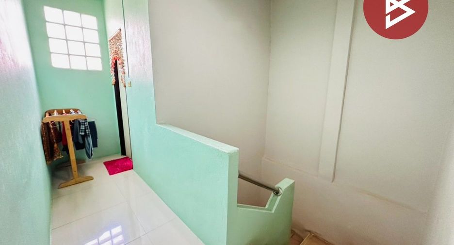 For sale 3 bedrooms townhouse in Mueang Nakhon Pathom, Nakhon Pathom