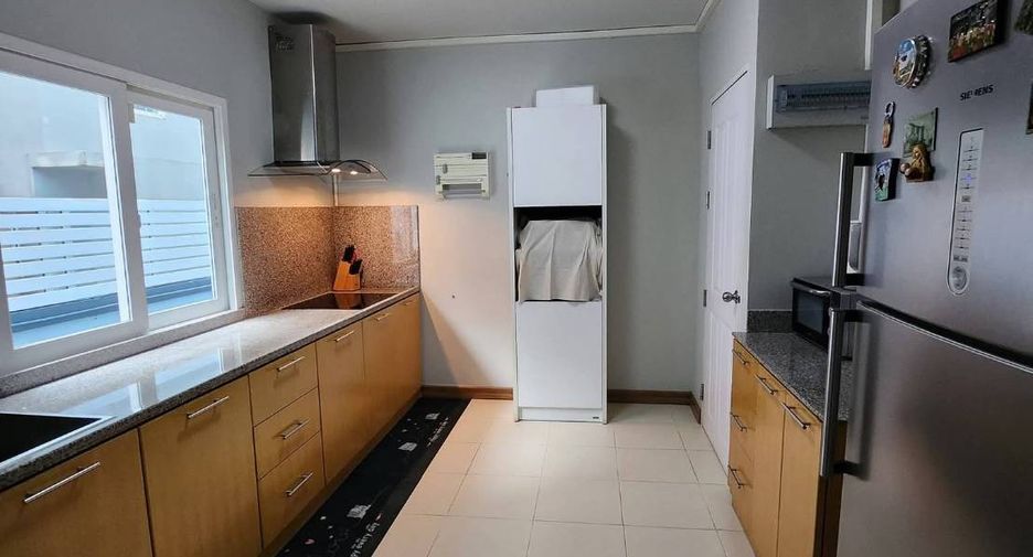 出售 4 卧室 独立屋 在 San Kamphaeng, Chiang Mai
