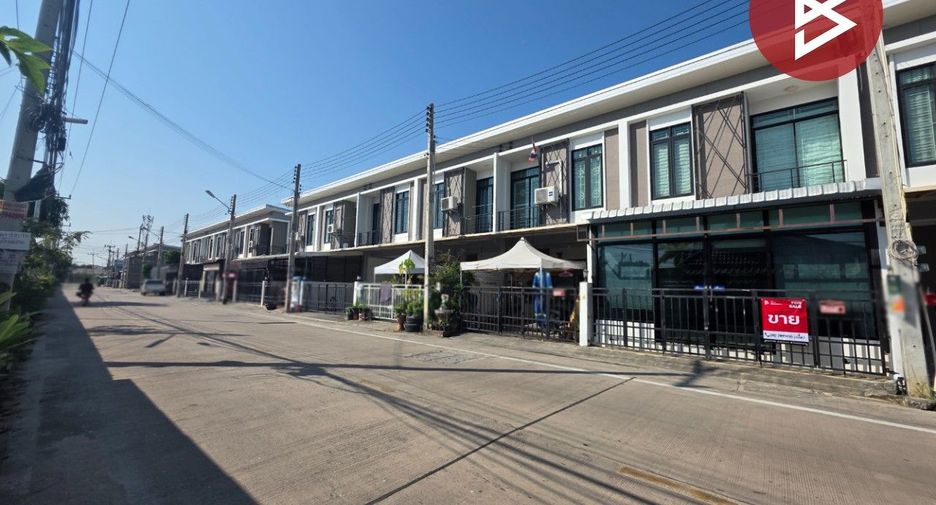 出售 2 卧室 联排别墅 在 Si Racha, Chon Buri