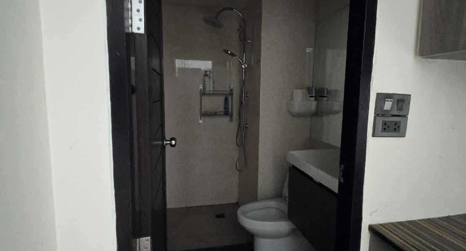 For sale 2 bedrooms condo in Lat Phrao, Bangkok