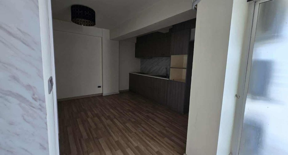 For sale 2 bedrooms condo in Lat Phrao, Bangkok