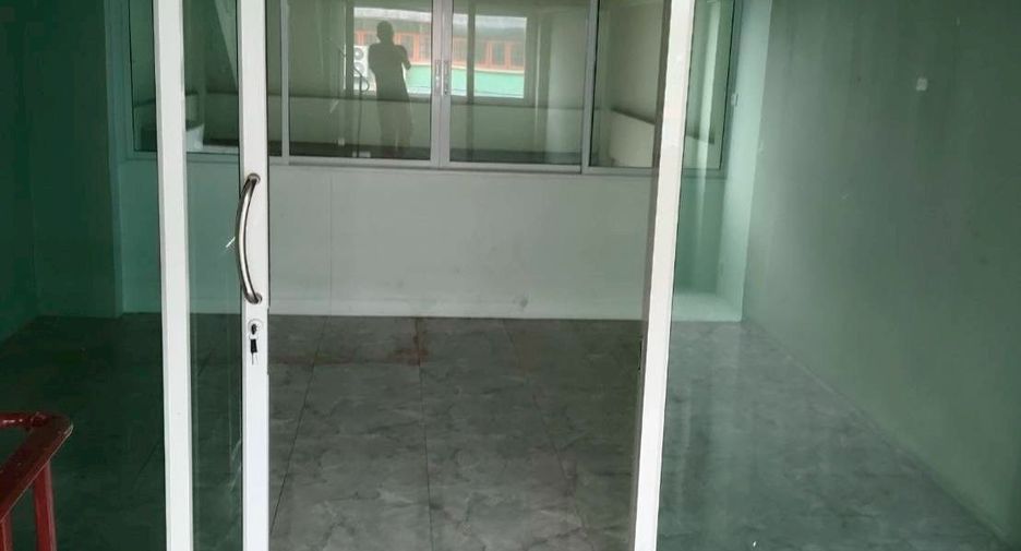 For sale 3 bedrooms retail Space in Ban Chang, Rayong