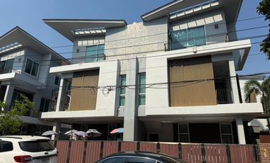 For rent 3 bedrooms house in Don Mueang, Bangkok